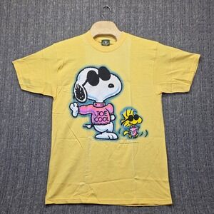 Vintage 1994 Snoopy Joe Cool Woodstock Peanuts T-Shirt Mens Large USA Yellow 90s